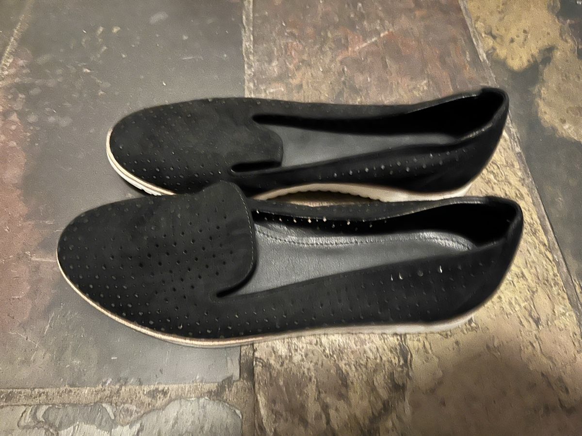 Scarpe da donna: Schwarze Slipper, neuwertig, Grösse 38 – Nuovo (secondo la descrizione) da Ottenbach venduto da niki1991234