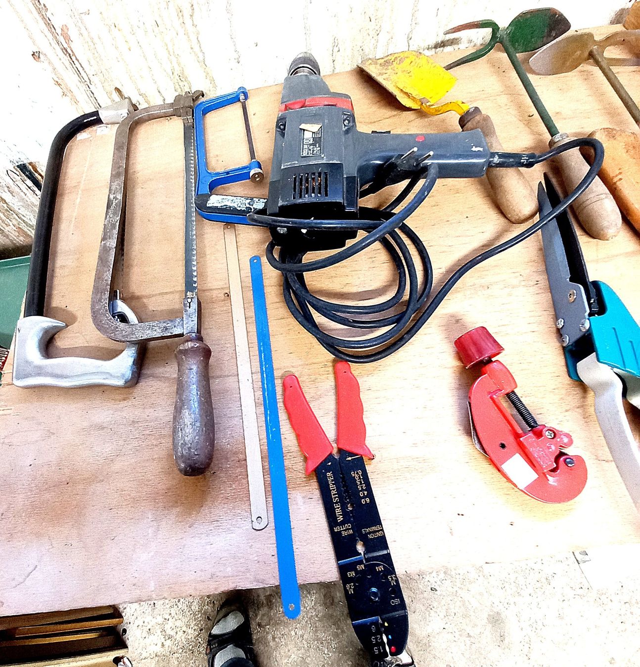 Tutti gli attrezzi: Handwerker Werkzeug, Handwerkzeug-Sammlung – Usato da Baar venduto da 2cvbaar 1