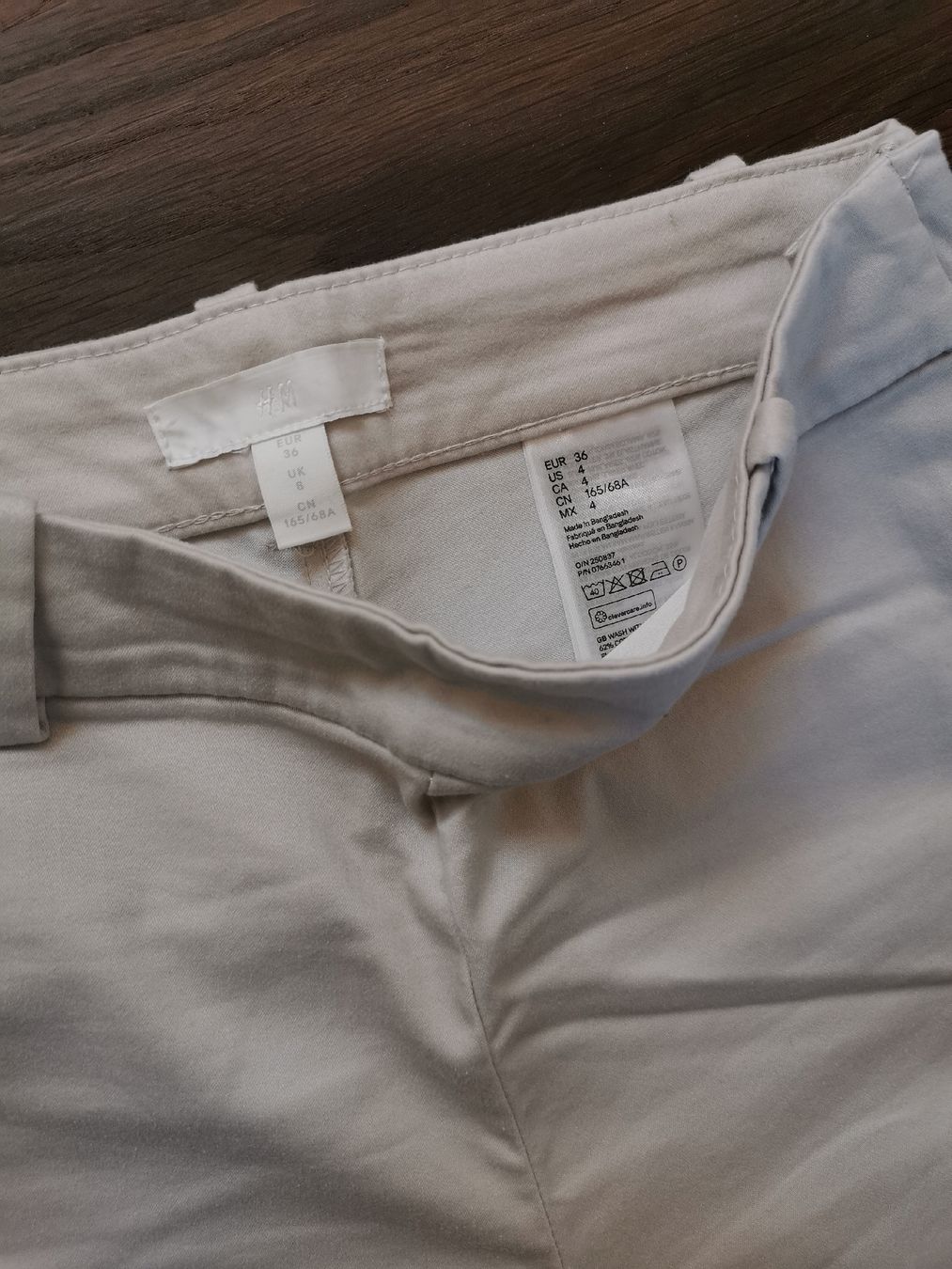 H&M Pantaloni: Elegante H&M Stoffhose Gr. 36 – Usato da Obergerlafingen venduto da Sigus 1