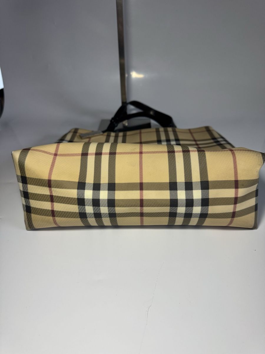Burberry Borse da donna: Original Burberry Nova Check Shopper Tote – Usato da Vionnaz venduto da b_f_d_r_g 2