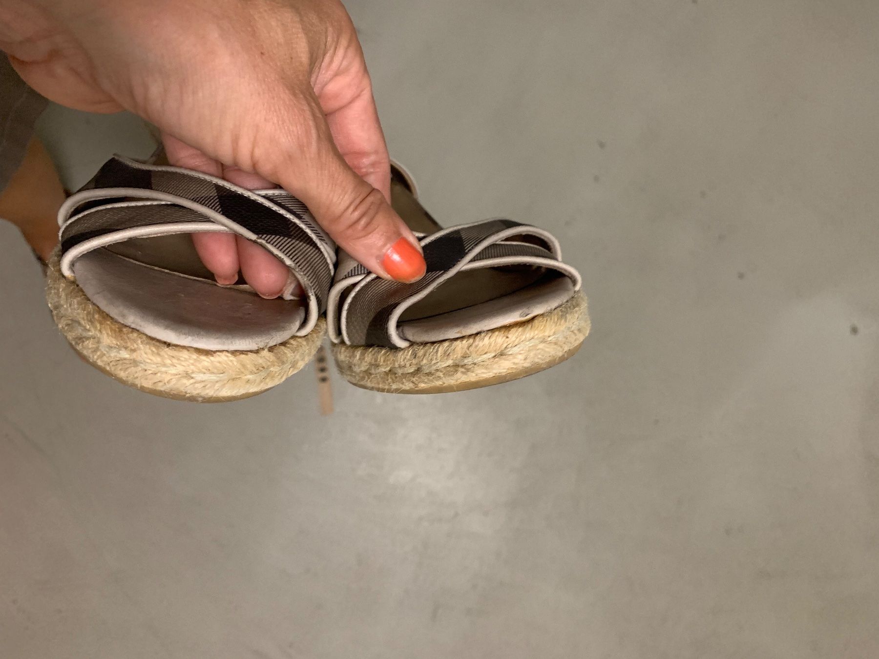 Scarpe da donna: Burberry sandalen – Usato da Zürich venduto da Nikuska32 3