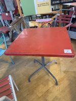 b2 Vintage Gartentisch/Terrassentisch, rot, ideal für Sommer