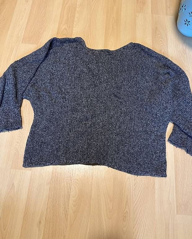 Pulls & Sweat-shirts: Grau melierter Pullover – D'occasion à Alchenflüh par selina077 1