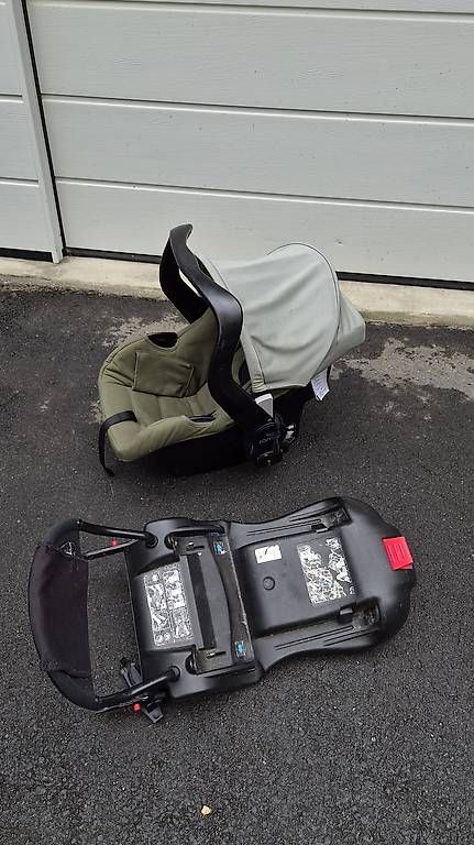 Auto-Kindersitze: Britax Römer Kindersitz / Babyschale 0-13 kg – Gebraucht aus Horw von Maurice1987 2