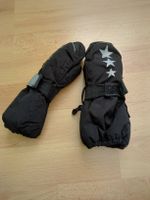 Kinder Fäustlinge schwarz mit Sternen Grösse 2-4