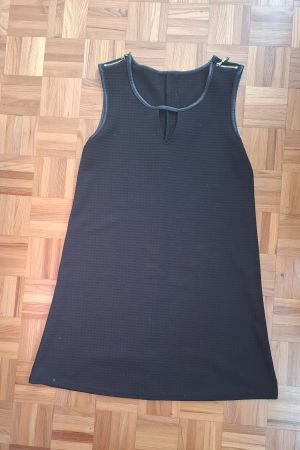 Robe noire à bretelles/Trägerkleid schwarz