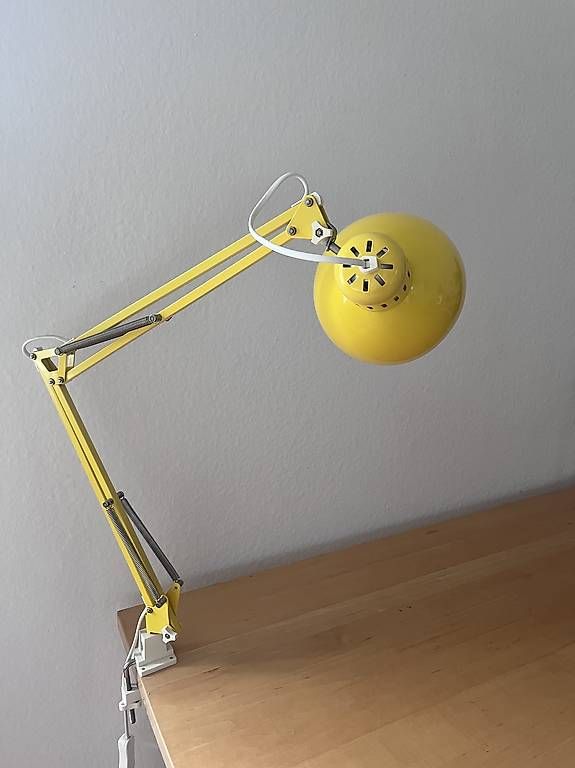Lampade: Gelbe Schreibtischlampe – Usato da Zürich venduto da mih_6mdc