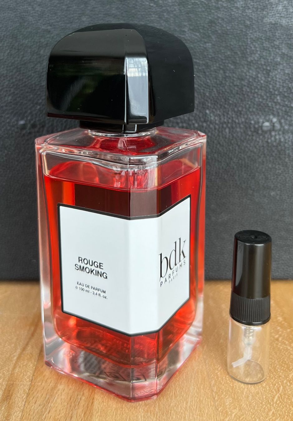 Profumi & Eau de Toilette: Rouge Smoking von bdk Parfums – Usato da Kölliken venduto da deleina