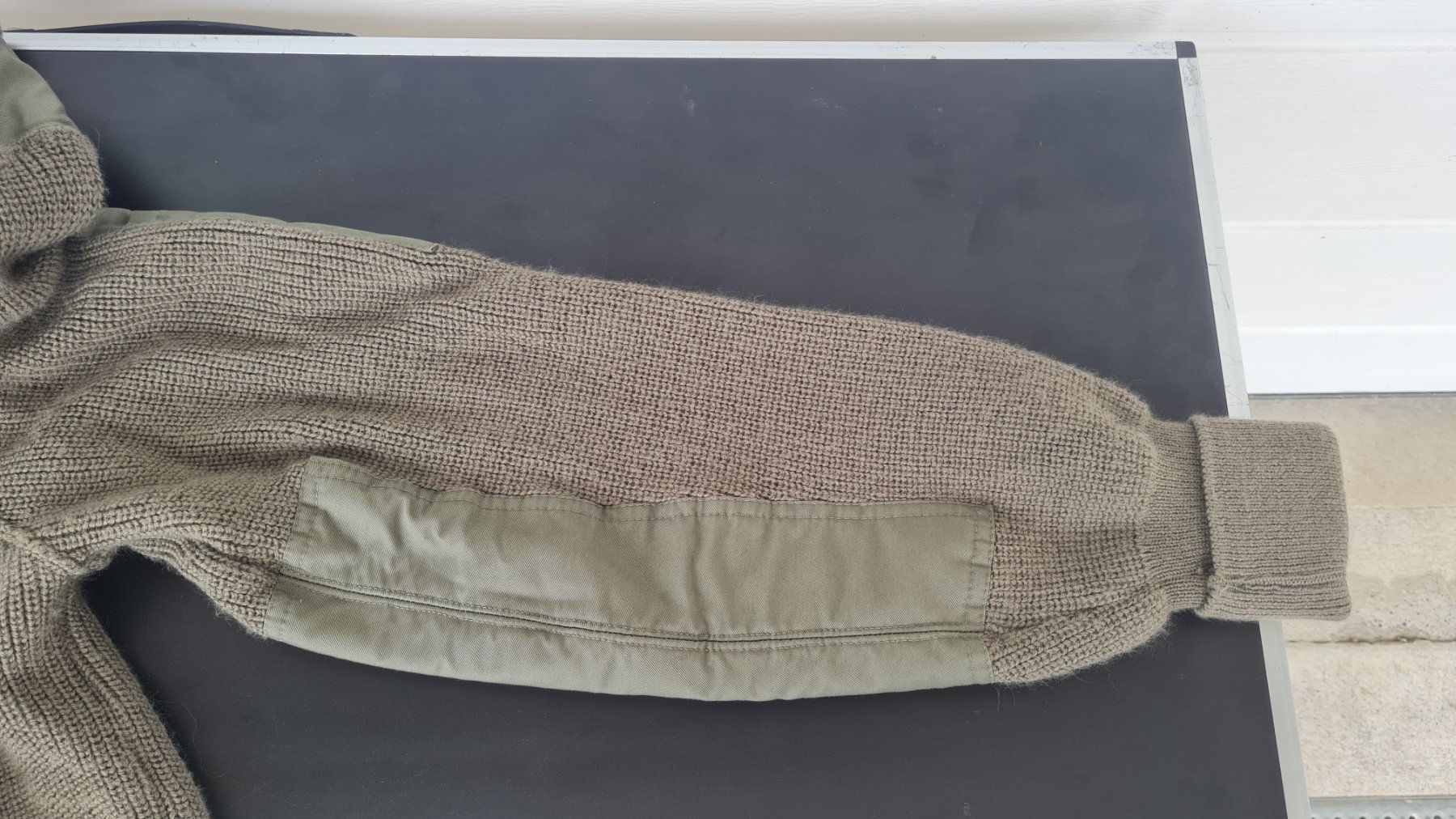 Armée suisse Uniformes: Instruktor Pullover / CH Armee / Grösse 52 / JG 2001 – Neuf (Voir description) à Safenwil par TOMLUK 9