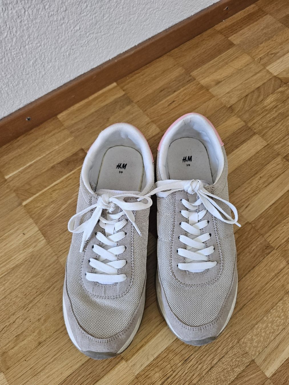 H&M Damenschuhe: H&M Damen Sneakers, Gr. 39, Beige/Rosa – Gebraucht aus St.Gallen von amaka01 2