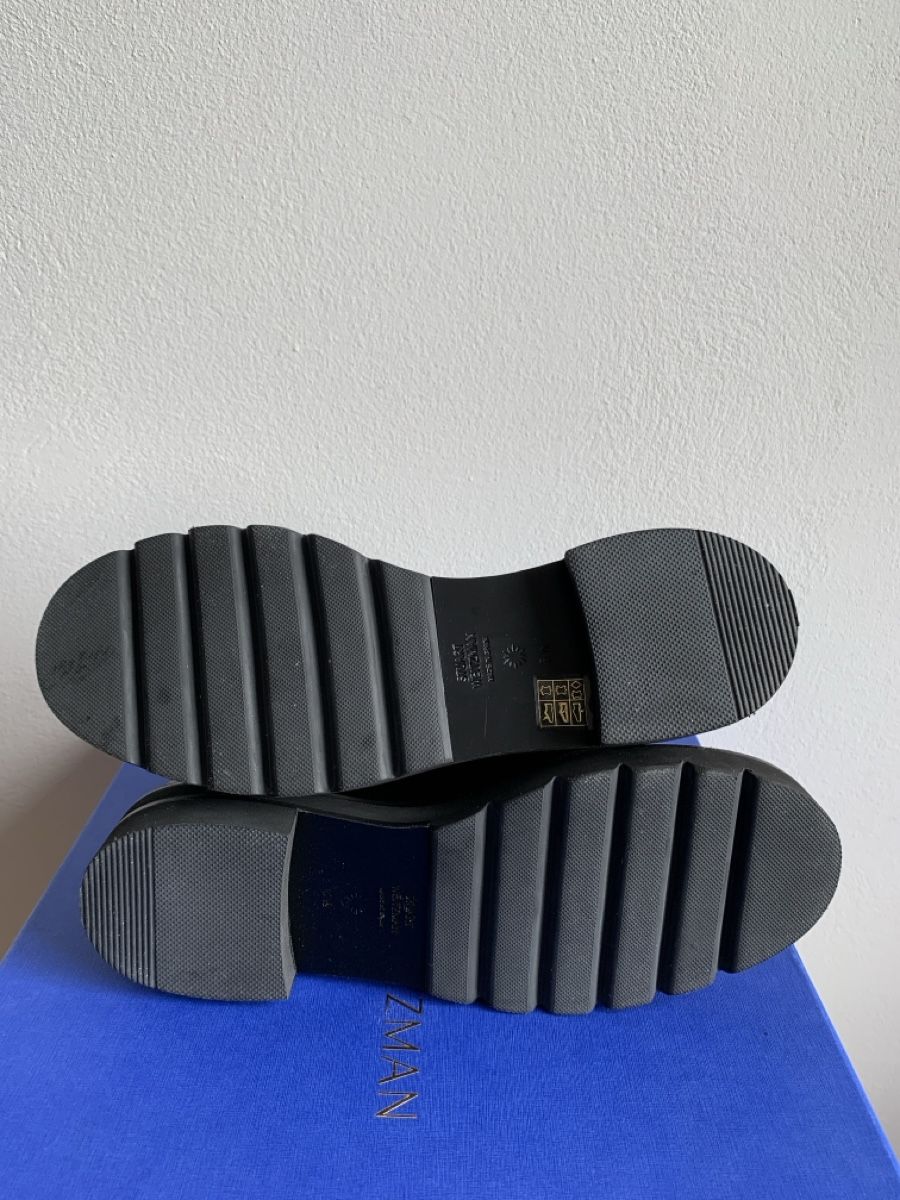 Stuart Weitzman Scarpe da donna: Stuart Weitzman: Schwarze Stiefeletten mit dicker Goldkette – Nuovo (secondo la descrizione) da Luzern venduto da designluzern 7