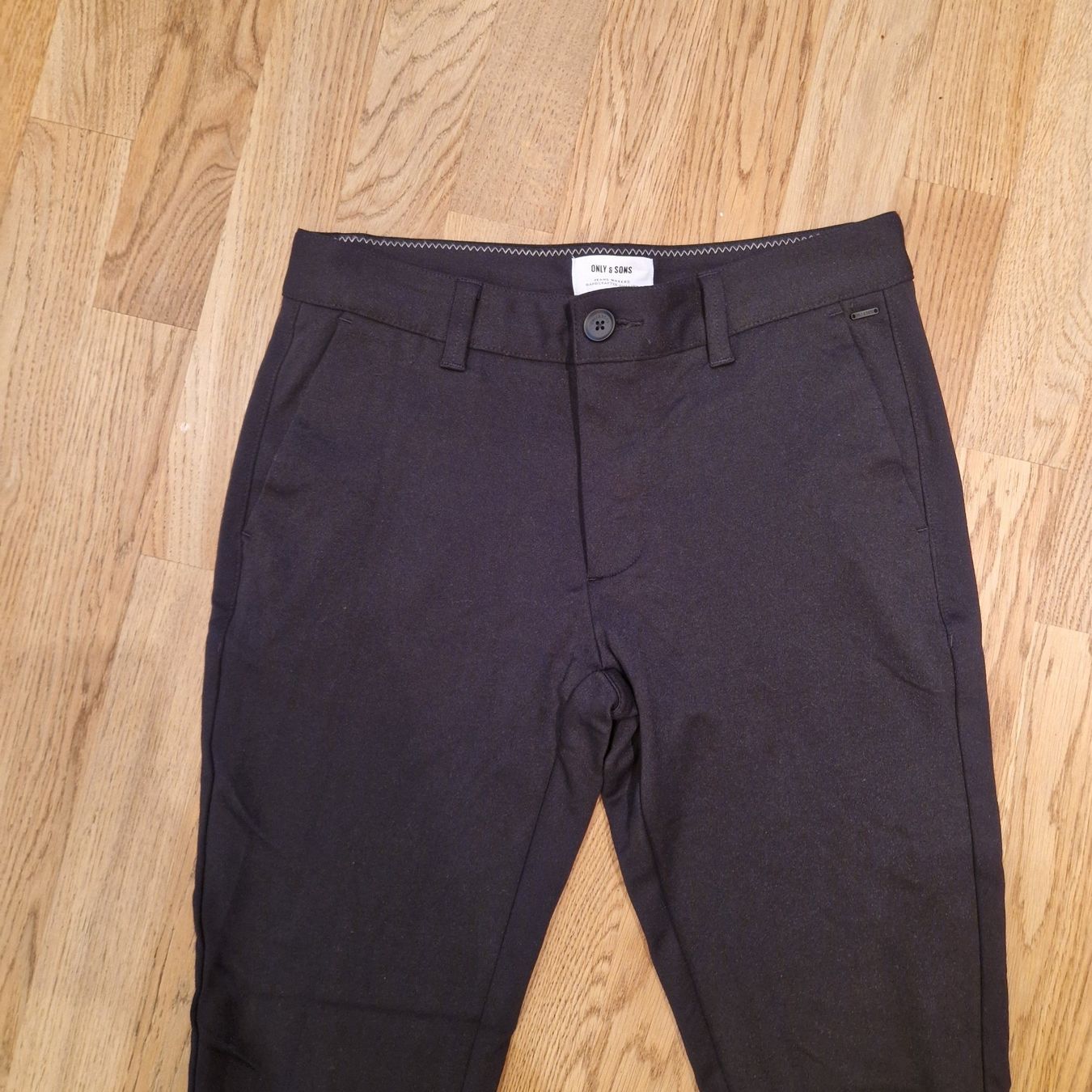 Pantaloni: Stoffhose /Chinos Only & Sons 30/32 – Usato da Nendeln venduto da Zopfie_ 2