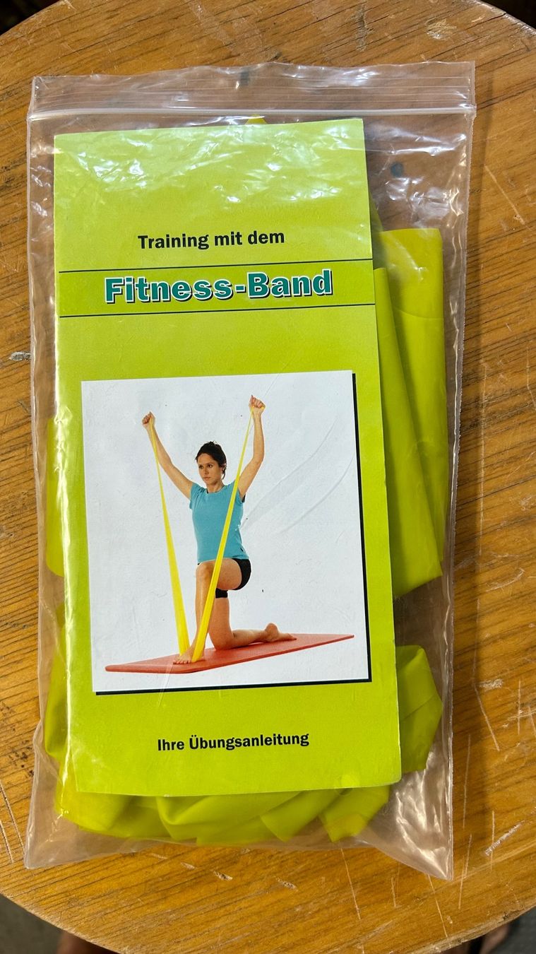 Sonstiges zum Basteln & Handarbeiten: Fitness-Band – Gebraucht aus Basel von Schmutpa