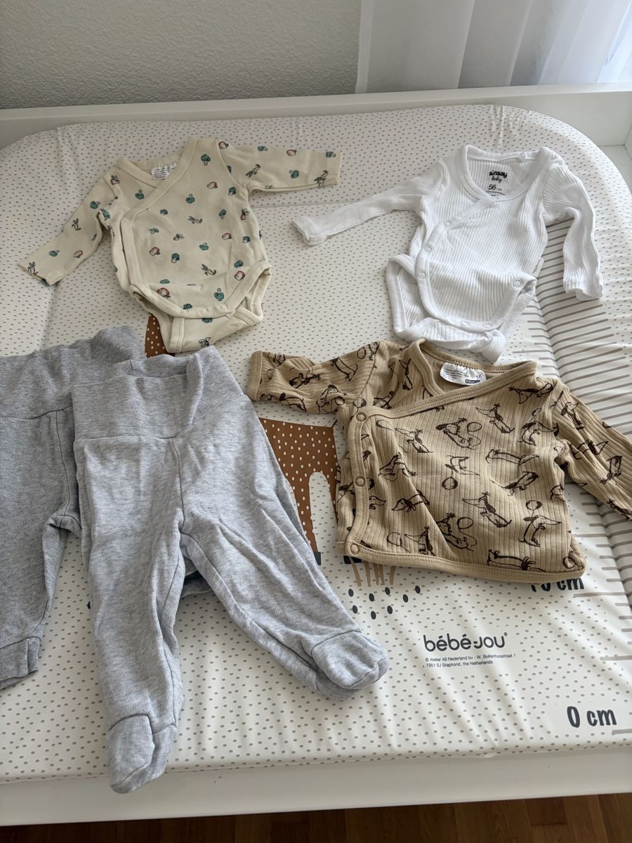 Lotti & Set di vestiti: Kleiderpaket Grösse 56 + Schlafsack  – Usato da Sevelen venduto da Ch_2026_1 4