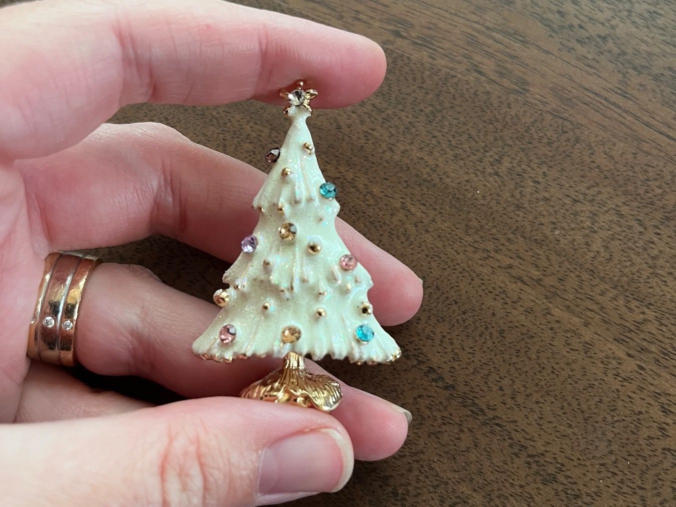 Spille & Fermagli: Weihnachts-Brosche Tannenbaum/ Christbaum – Nuovo e nell'imballaggio originale da Gams venduto da Mariawicca 4