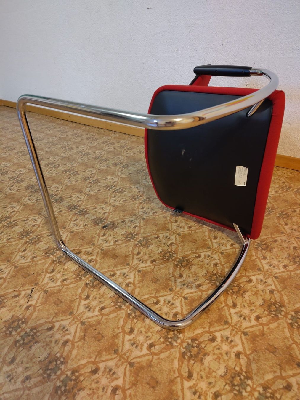 Giroflex Sedie: 3 Freischwinger Bürostühle  Giroflex – Usato da Beromünster venduto da Klaroergeli 2