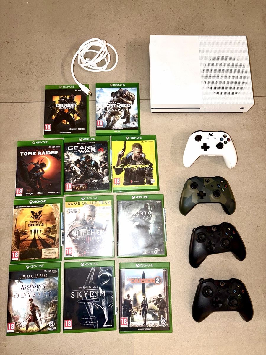 Microsoft Console: Xbox One S with games and controllers – Usato da Cologny venduto da sab_xh7v