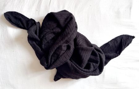 Halstuch Schal Nile CH schwarz Dreieckform 2 Meter gross