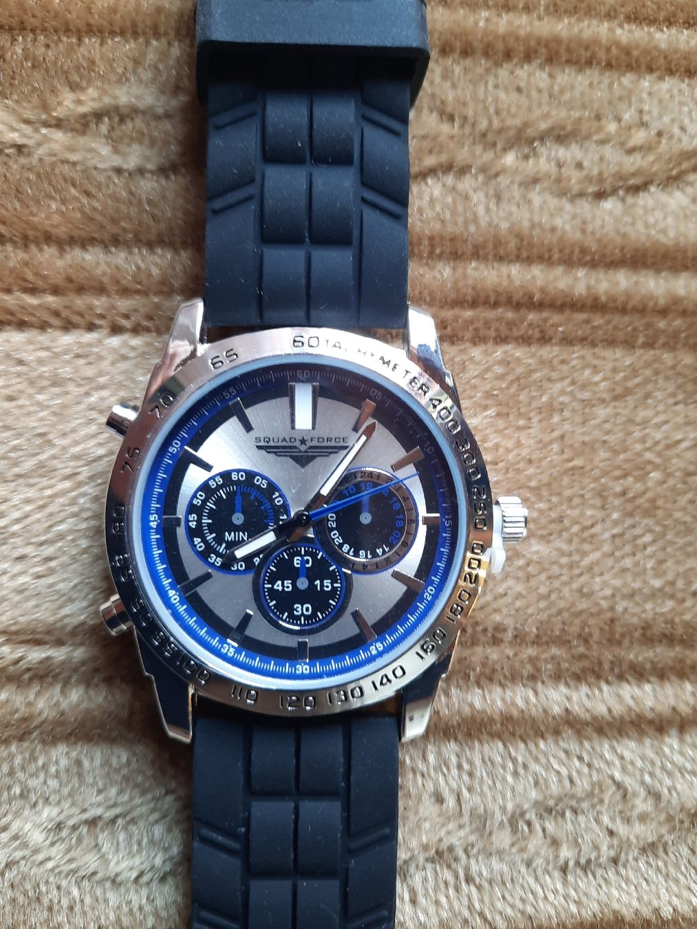 Montres: Armbanduhr – Neuf avec emballage d'origine à Kollbrunn par smart777 1