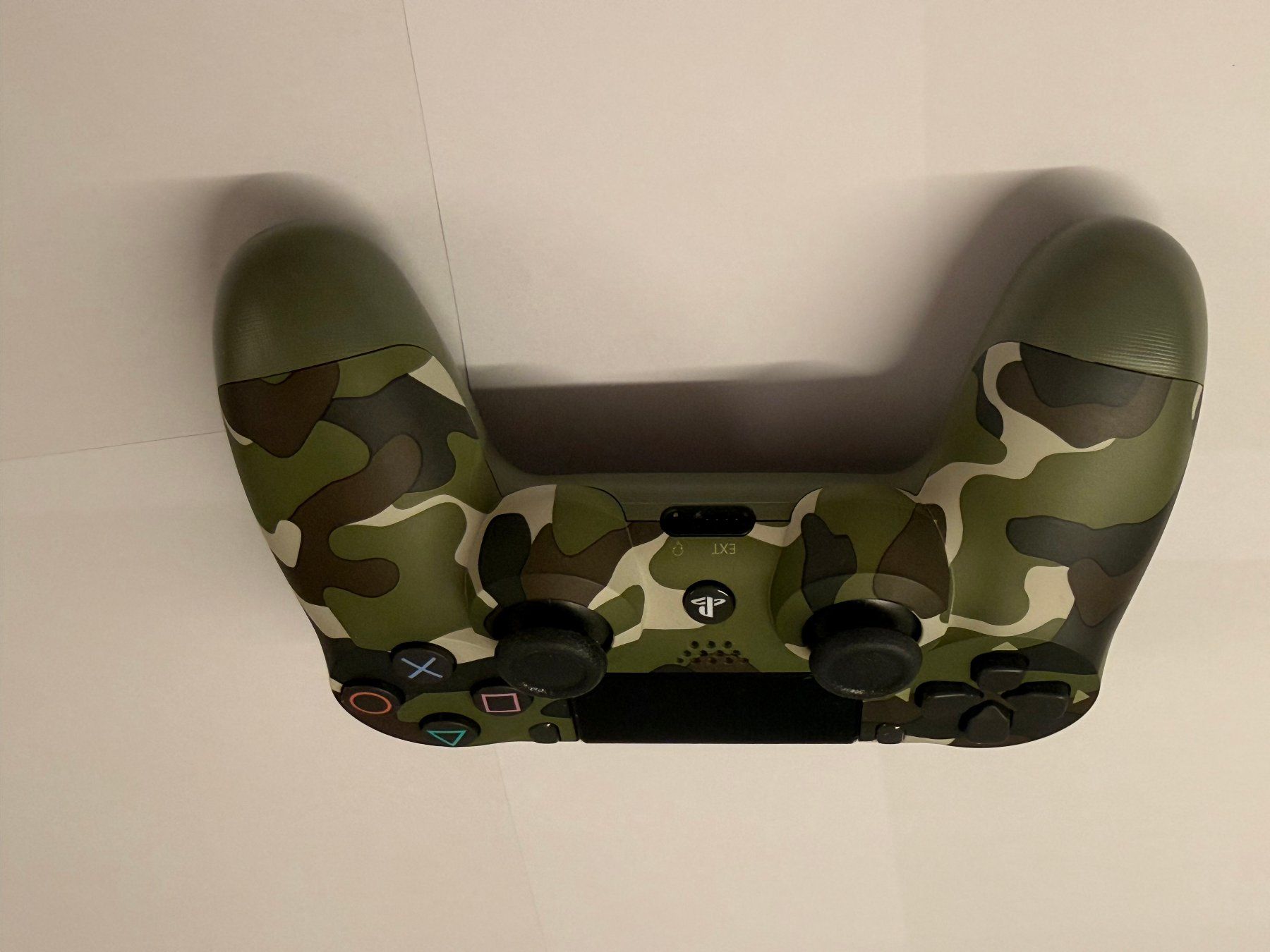 Sony Manettes: Original Sony PS4 DualShock 4 Controller – D'occasion à Oberglatt ZH par lukiizh
