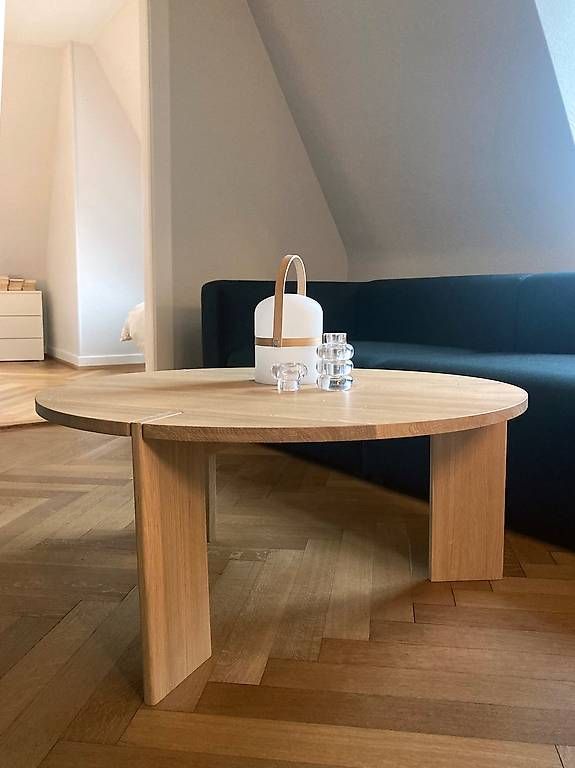 Tables: Couchtisch Rund Eiche OYOY – D'occasion à Basel par rthwbr