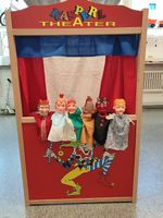 Kasperlitheater mit 6 Handpuppen