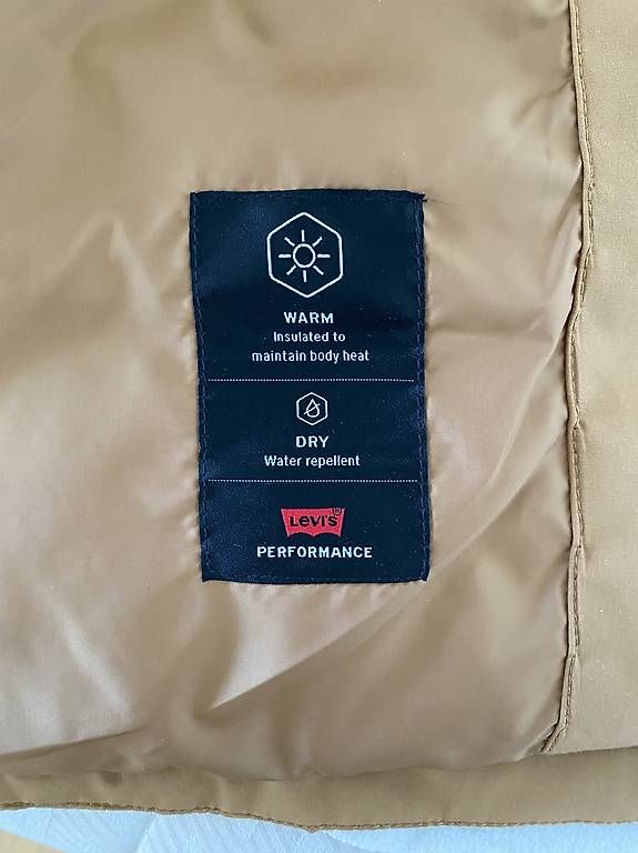 Cappotti: Levi's Wintermantel / Winterjacke Grösse L – Nuovo e nell'imballaggio originale da Neerach venduto da bai_8z8p 3