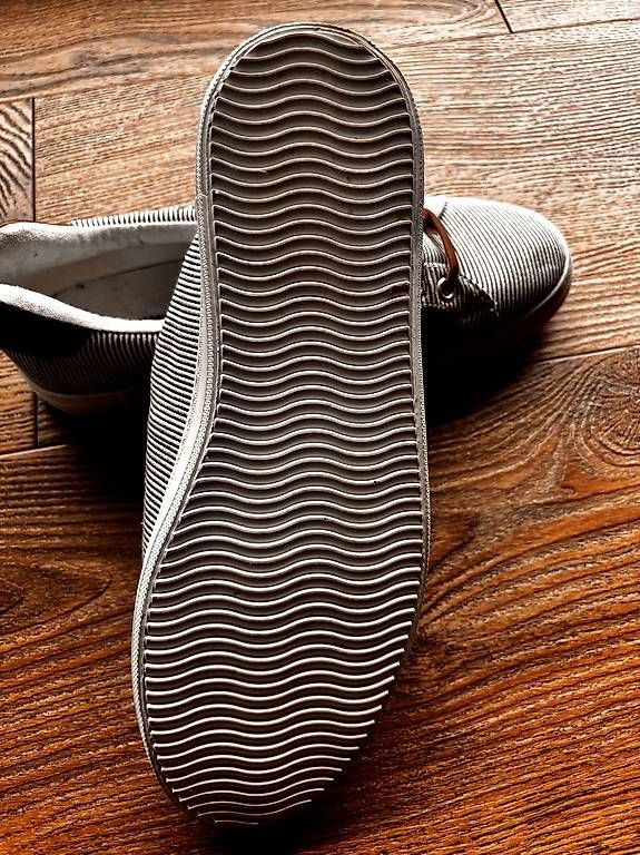 Scarpe da donna: Stoff-Turnschuhe Gr. 38 – Nuovo e nell'imballaggio originale da Zeihen venduto da MaKaZeAg 2