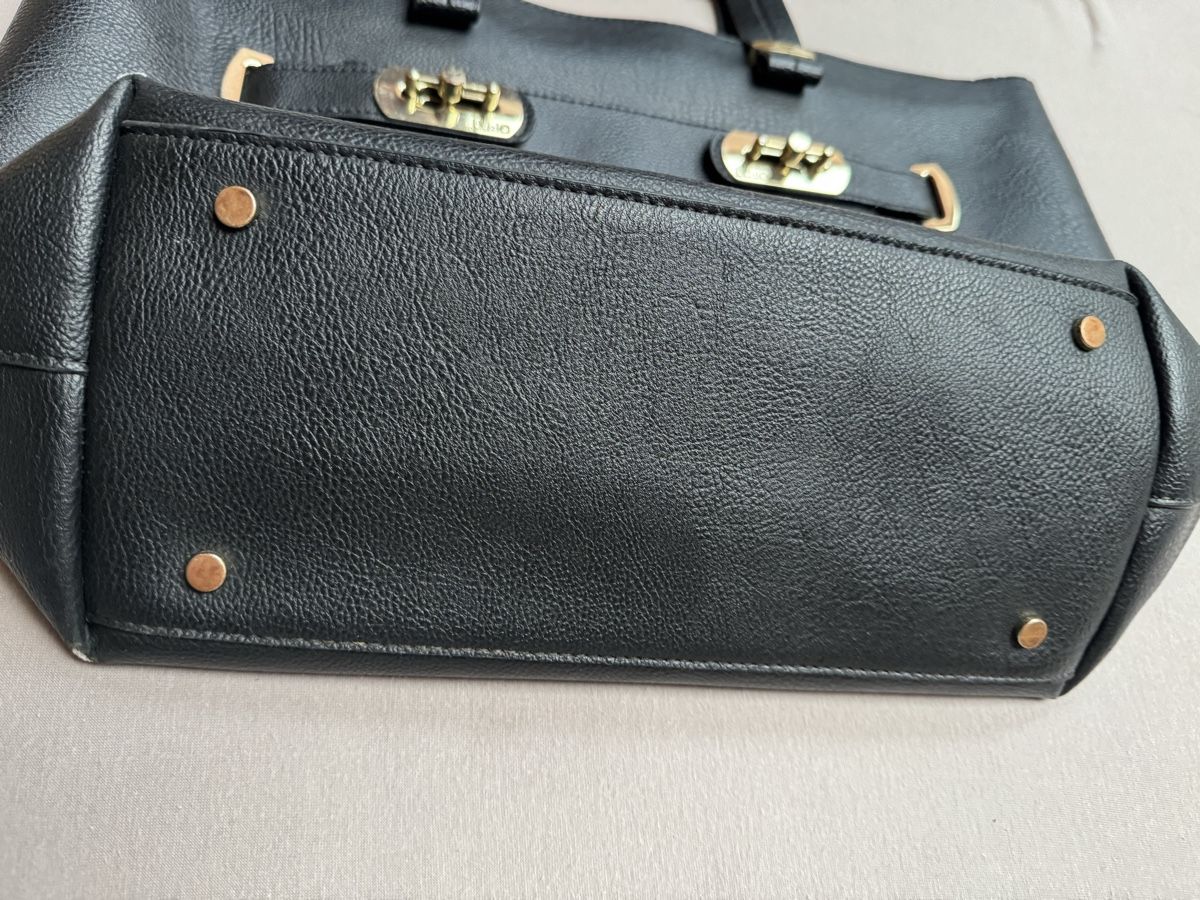 Borse da donna: Sac à main Liu Jo noir élégant – Usato da Auvernier venduto da big_7srg 2