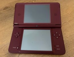 Nintendo DSi XL Weinrot (Defekt)
