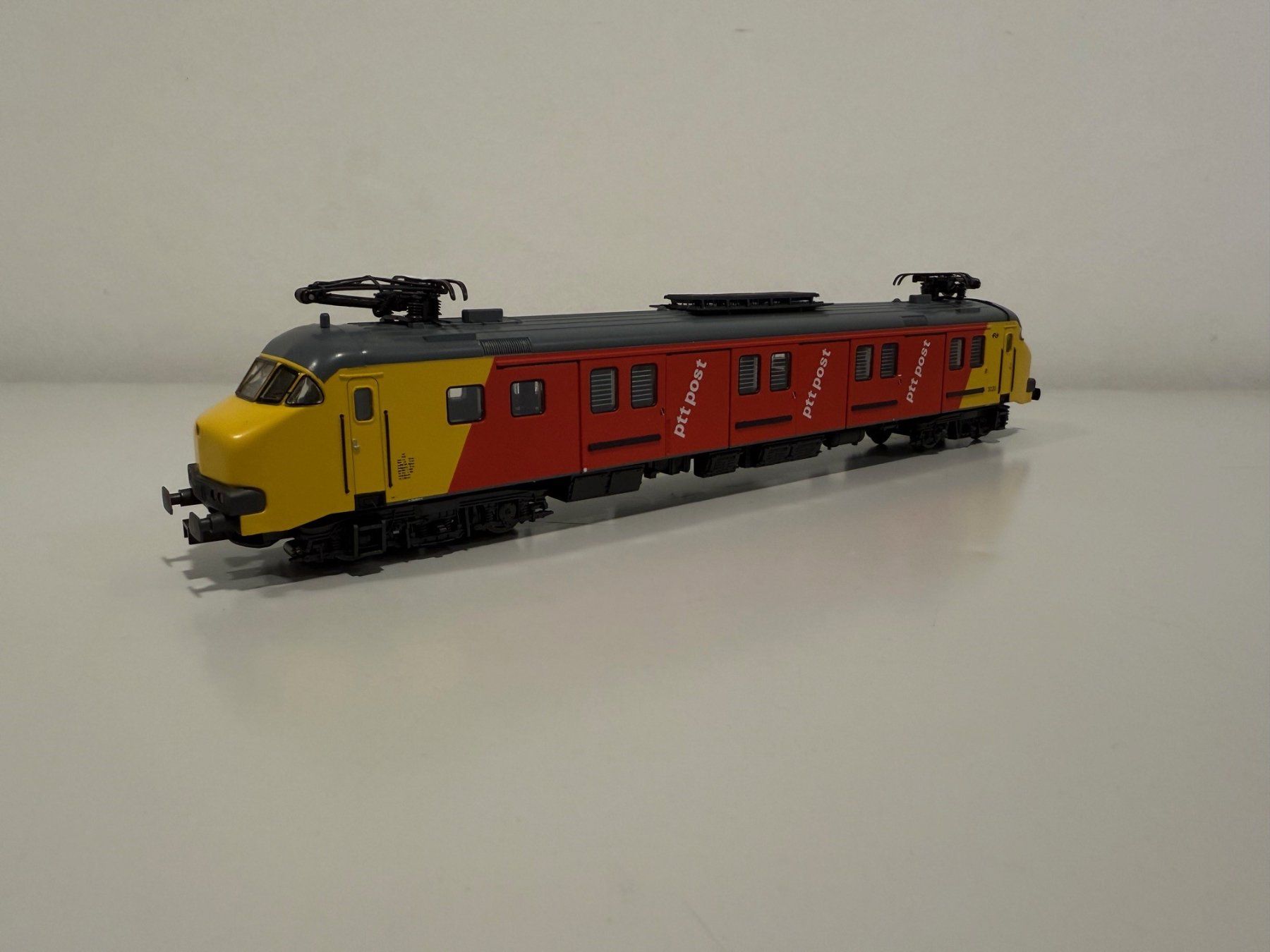 Märklin Modelleisenbahnen: Elektro-Triebwagen Serie mP 3000 der NS – Neu (gemäss Beschreibung) aus Oftringen von Pgi 3