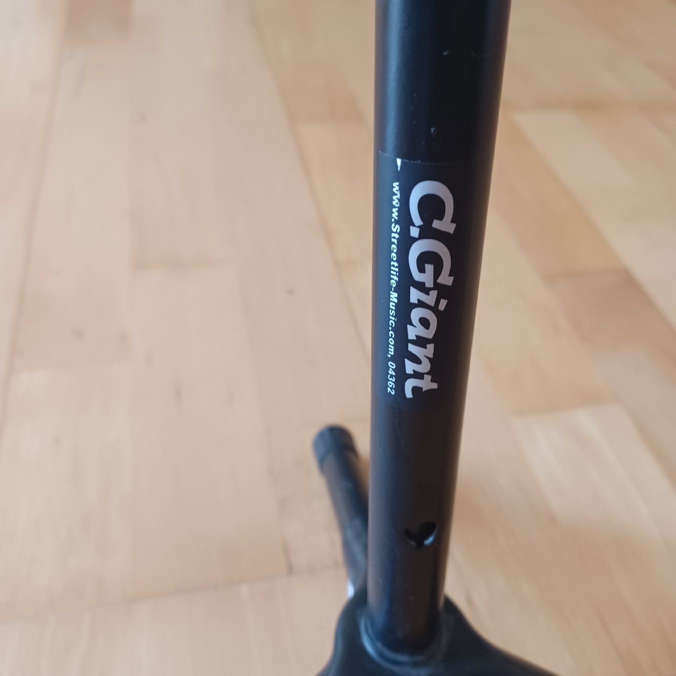 Instrumenten-& Notenständer: Gitarrenständer C. Giant – Gebraucht aus Waldkirch von Fantasia-101 2