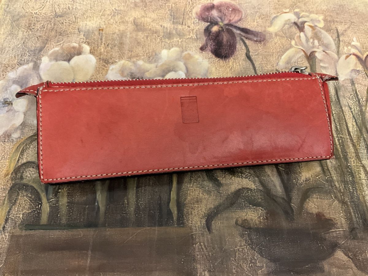 Schüler-Etuis: Elegantes, rotes Leder Etui von Ferrari – Gebraucht aus Zürich von thovala
