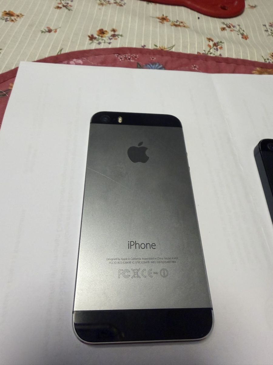 Apple Telefoni cellulari / Smartphones: 2 iPhone 5  – Usato da Weinfelden venduto da Karvac 3