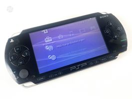 Sony PSP 1004 Konsole PlayStation + Ladekabel + Memory Stick