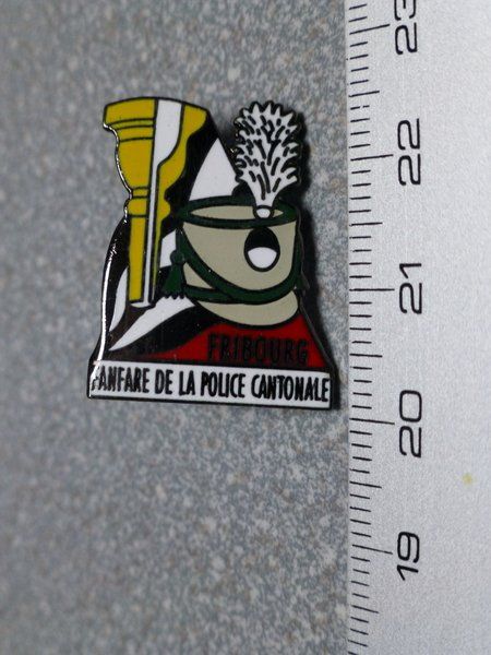 Plaketten & Abzeichen: PIN PINS POLIZEI POLICE ABZEICHEN – Gebraucht aus Gränichen von Jumbo77