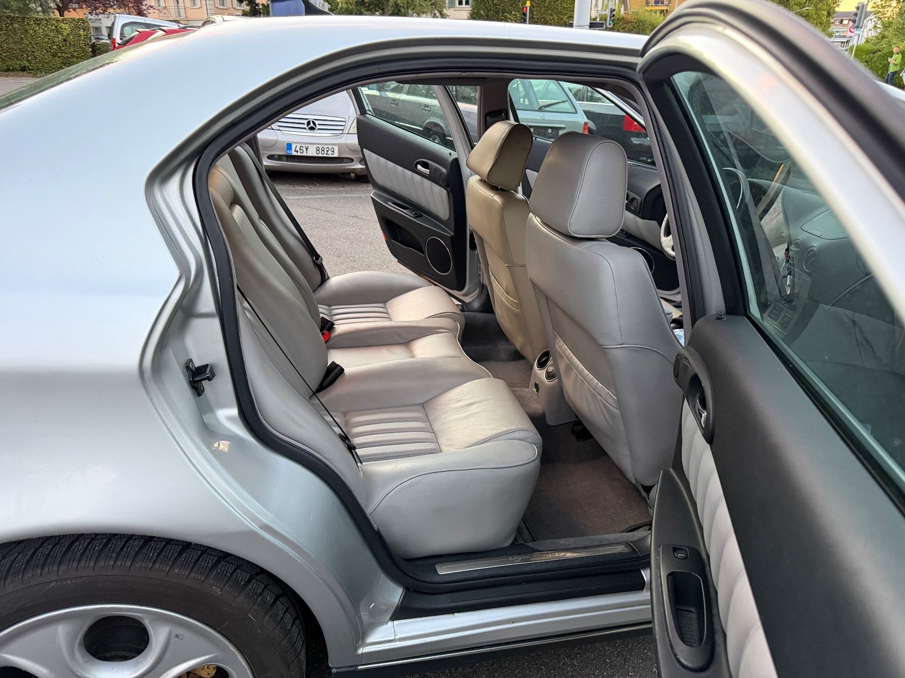 Alfa Romeo Automobili: Alfa Romeo 166 3.0 Super / MFK Bereitstellung – Usato da Kloten venduto da Rs2js 8