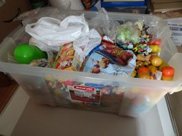 Kinderüberraschungseier & andere Figuren 1 Kiste voll