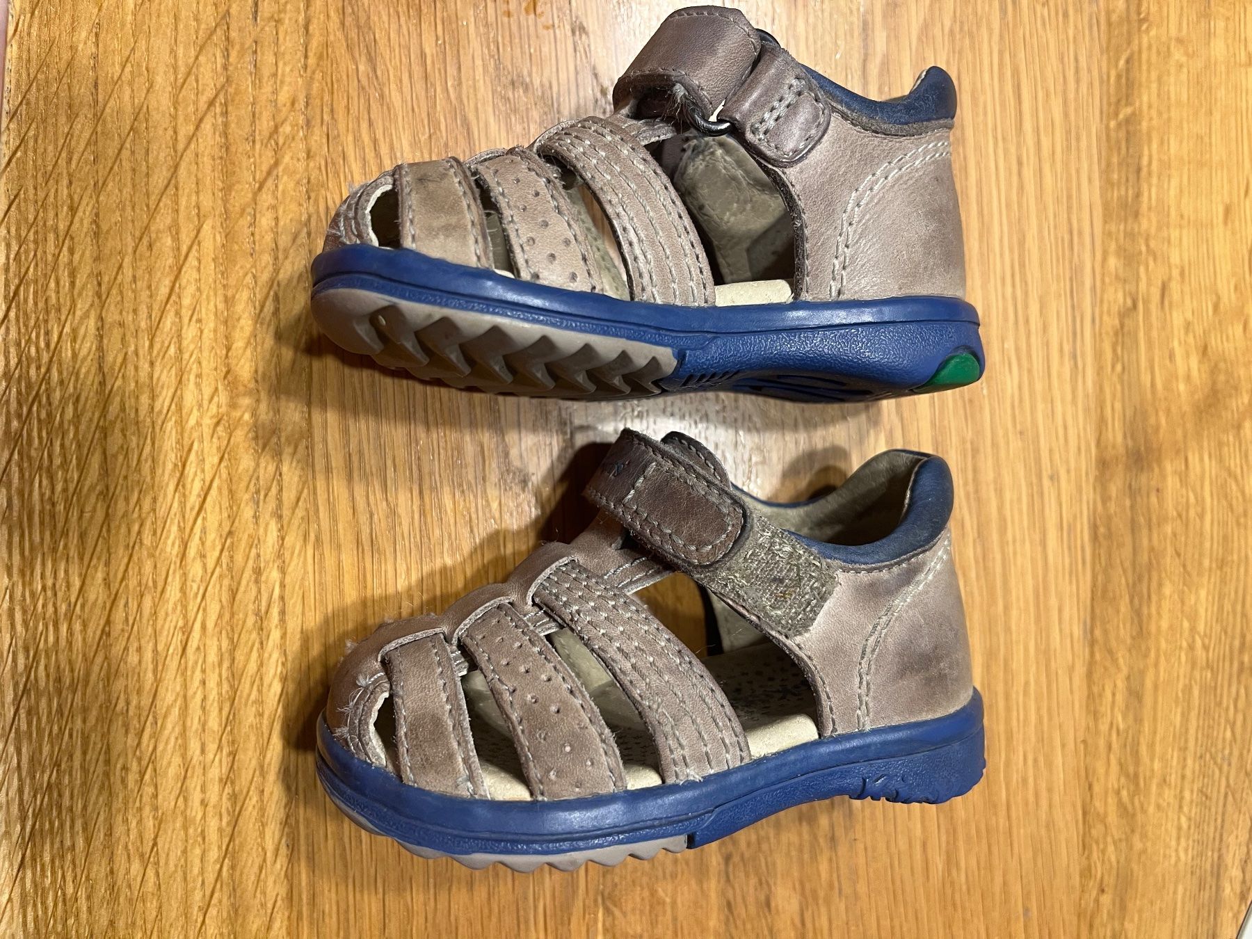 Scarpe per ragazzi: Sandales Kickers bébé pointure 19 – Usato da Estavayer-le-Lac venduto da stelina13 1