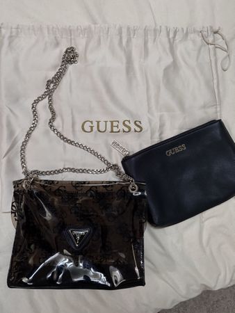Guess Damen Tash Schultertasche