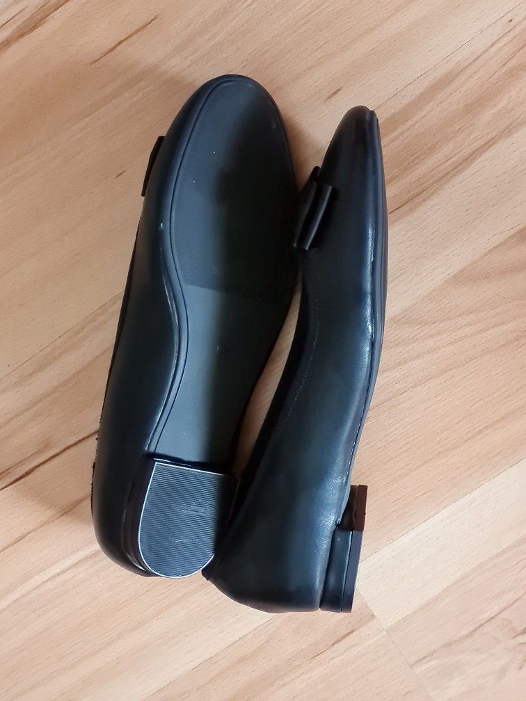 Scarpe da donna: Neu: Ballerina - schwarz - Gr.39 – Nuovo (secondo la descrizione) da Uznach venduto da Laeuffer 1
