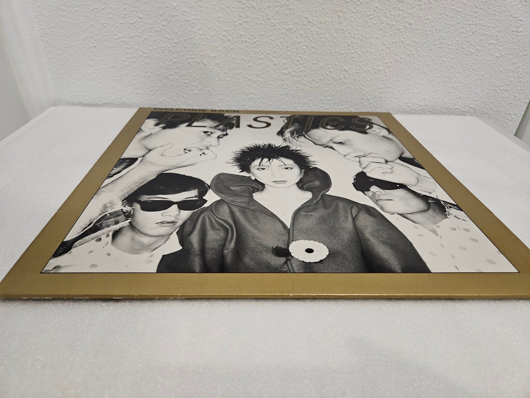 Dischi in vinile: Plastics – Welcome Back ( LP, Electronic ) – Usato da Uster venduto da Vinyl-Leidenschaft 3