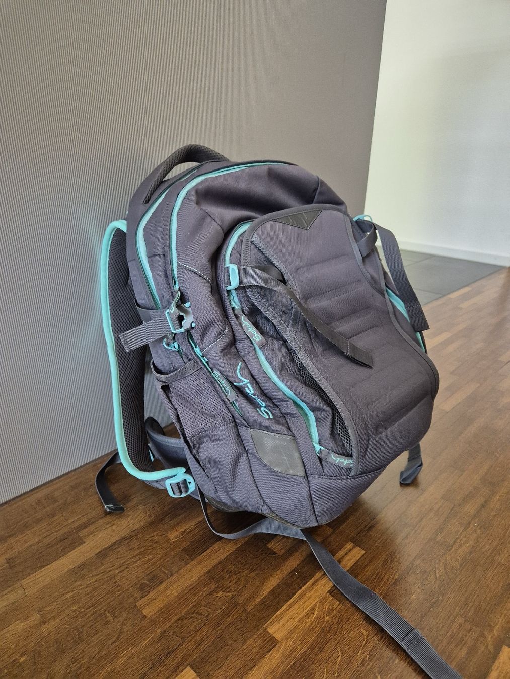 Satch Zaini: Satch Schulrucksack – Usato da St. Gallen venduto da wutschup 2