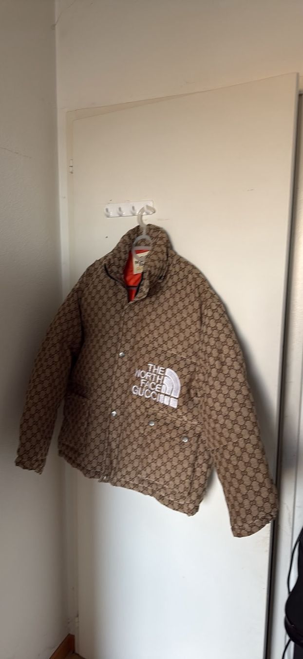 Gucci Giacche: the north face gucci jacke – Nuovo (secondo la descrizione) da münchenbuchsee venduto da thomas0168