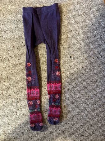 Mädchen Strumpfhose Gr. 92/98 lila Blumenmuster Winter
