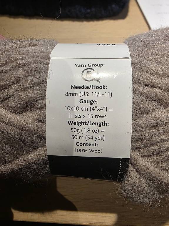 Wolle: 15 Knäuel Wolle – Neu und originalverpackt aus Matten b. Interl von Tokue14 1