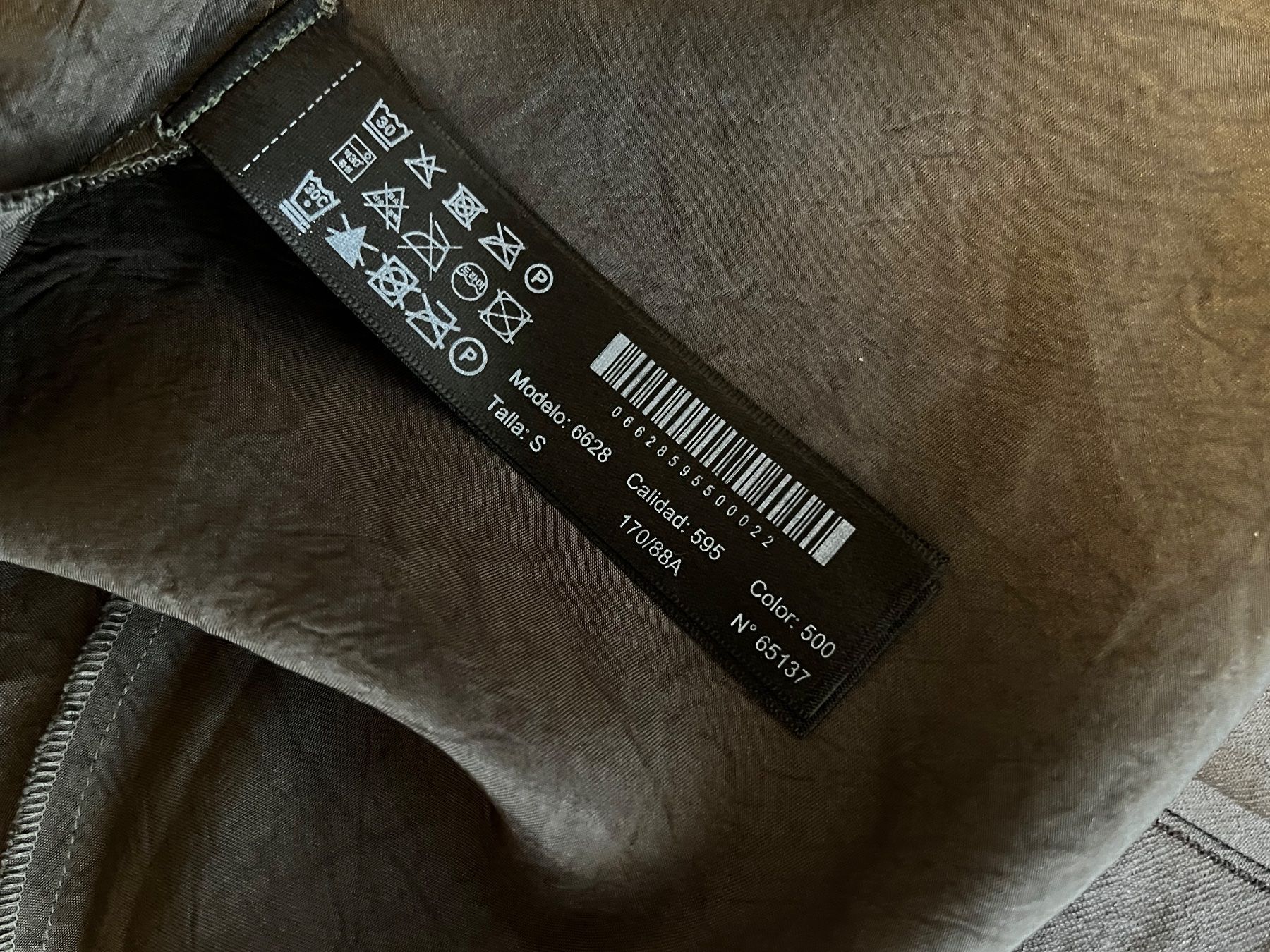 Massimo Dutti Vestiti: Massimo Dutti metallic dress – Nuovo (secondo la descrizione) da Adliswil venduto da nat_7q7l 5