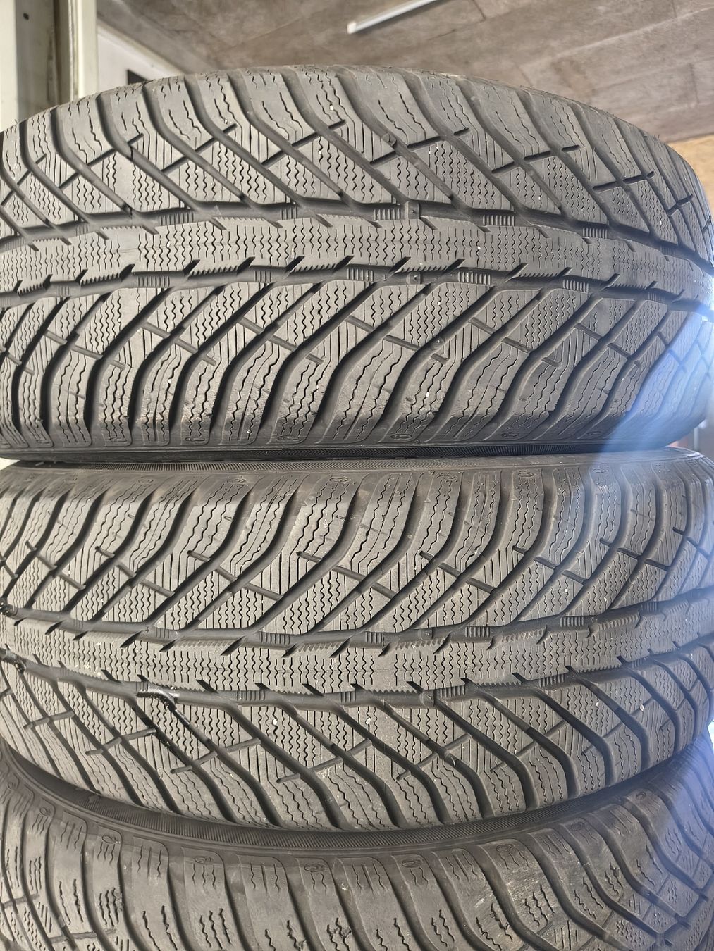 Pneus & Kompletträder: Cooper Satz Winter 225/60R18 – Gebraucht aus Volketswil von wrrhx 3