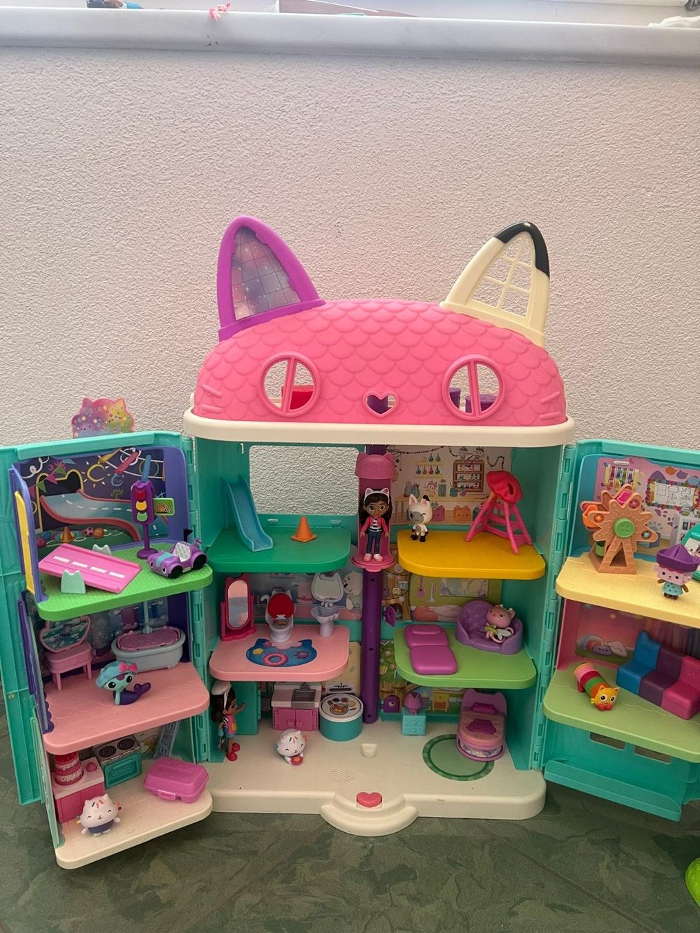 Case e mobili per bambole: Gabbys Dollhouse – Usato da Veltheim AG venduto da ngc_xg6n 3