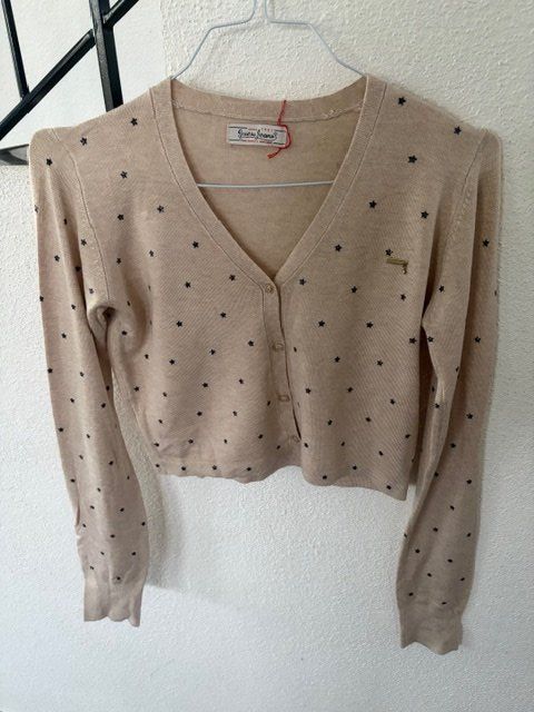 Guess Giacche & Cappotti: Guess Mädchenstrickjäckchen- leichter Cardigan – Usato da Mehlsecken venduto da Helly21